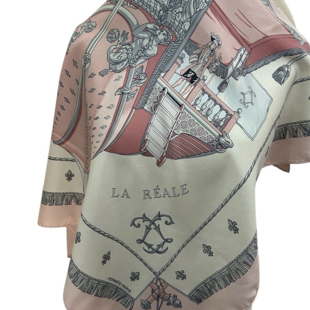HERMES Vintage Carre 90 Silk Pink “Vue du Carrosse de la Galere la Reale Scarf - Picture 13 of 13